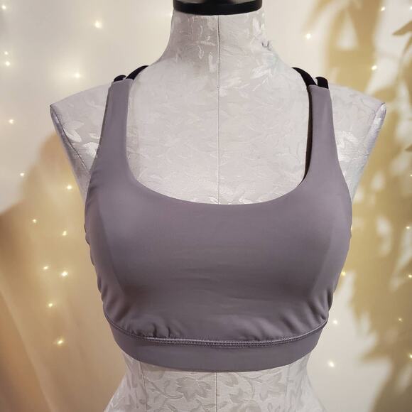 Lululemon Energy Sports Bra Womens Size 8 Strappy Crisscross Active Gym Yoga - Picture 1 of 10